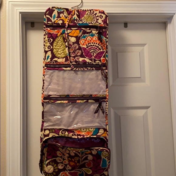 Make up bag that rolls up. Make an offer. - Picture 1 of 2